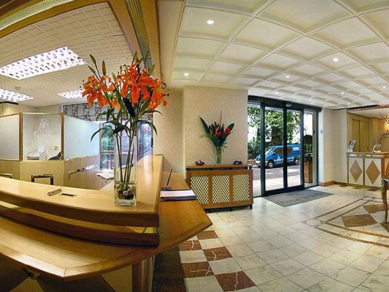 Norfolk Plaza Hotel ลอนดอน ภายนอก รูปภาพ